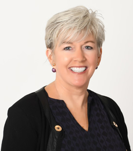 JoDee-Curtis